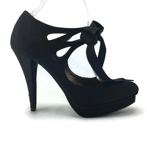 Pura Lopez Black High Heel with Lace - Picture 2 of 8